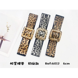 Cinturones de mujer.